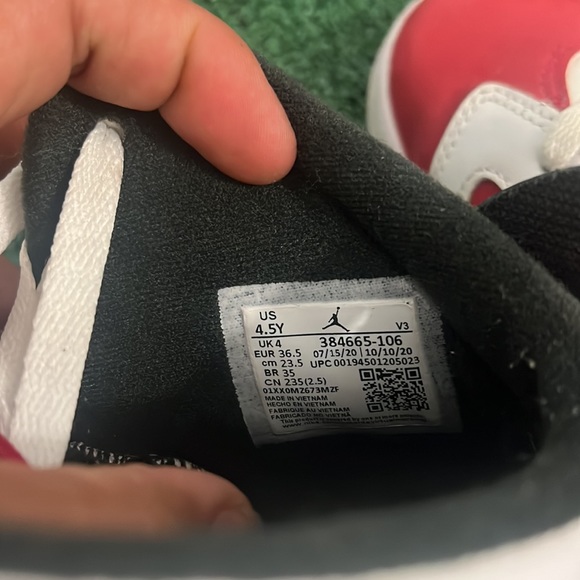 Jordan retro 6 carmine size 4.5y. - Picture 5 of 6